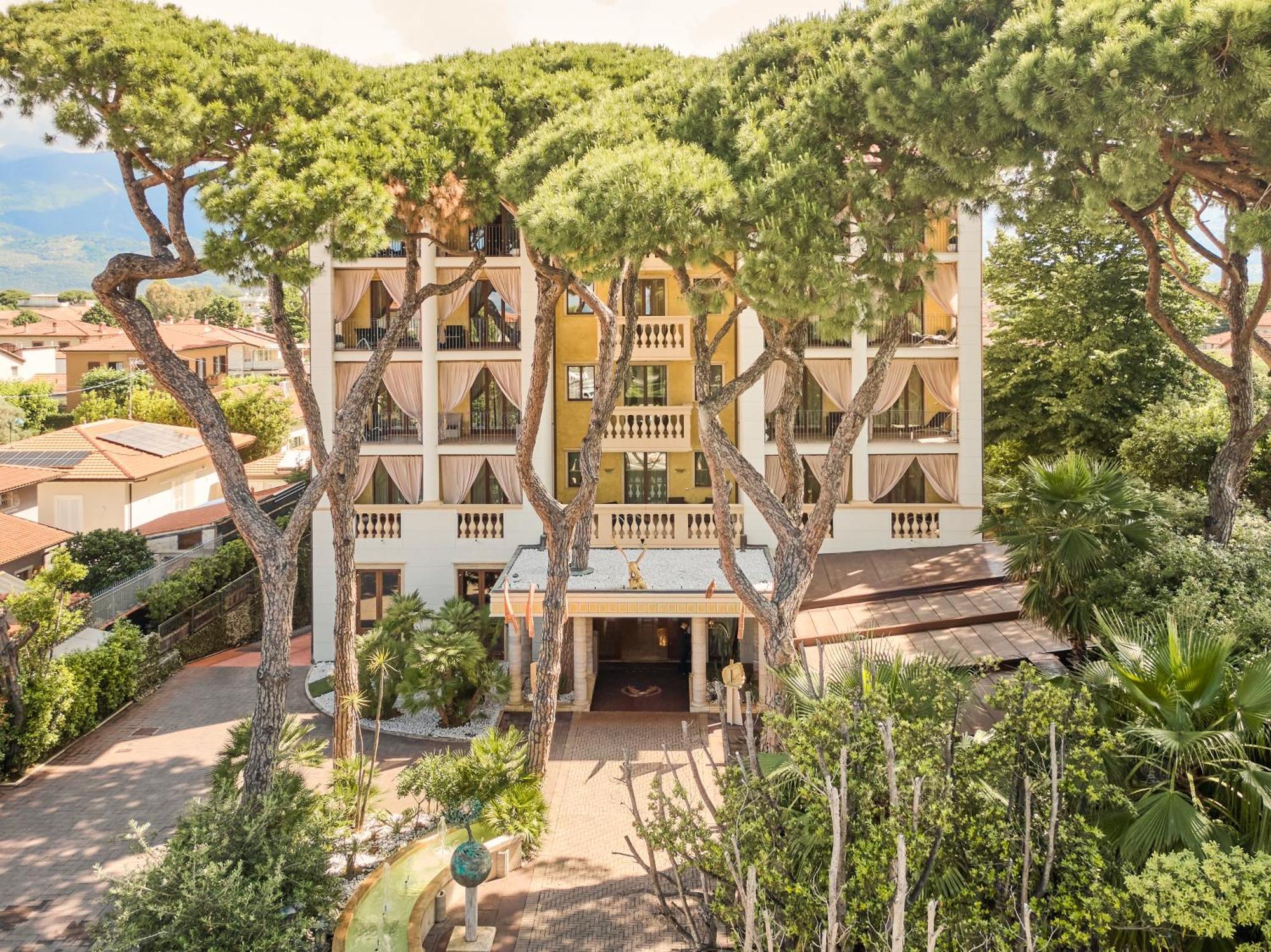 Grand Hotel Imperiale Forte dei Marmi Esterno foto
